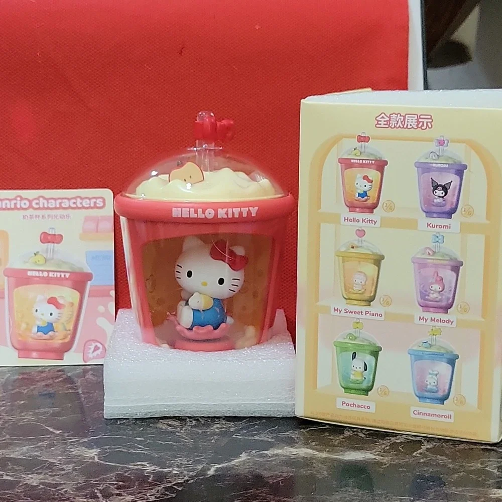 Moetch Sanrio Characters Milk Tea Cup Series Light-Up / Solar Motion Hello Kitty